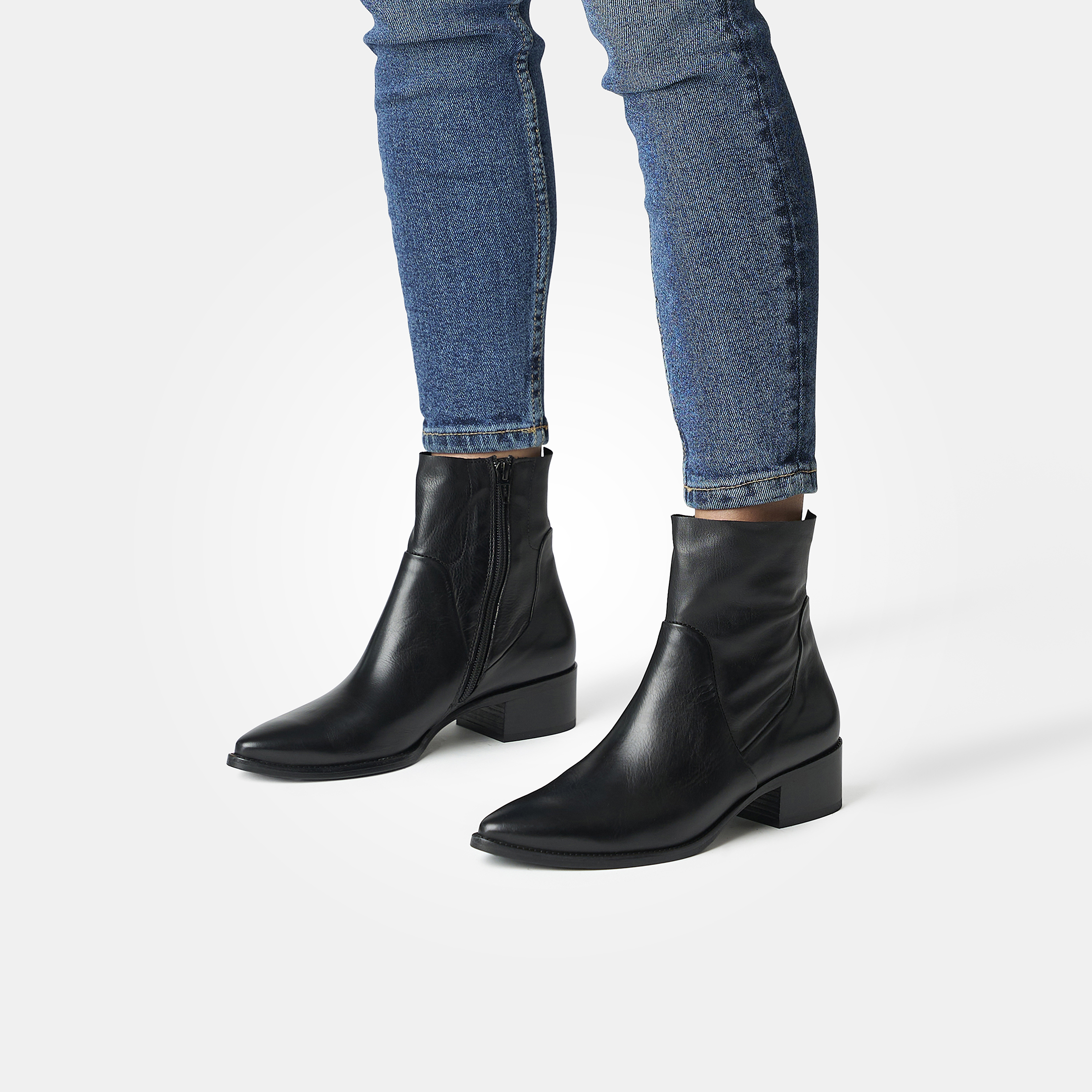 Ankle boots for women in black Paul Green